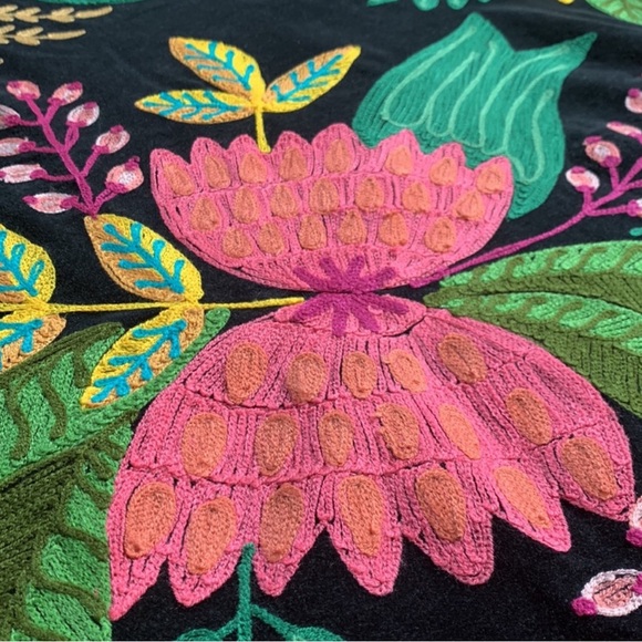 Karma Living velvet embroidered throw - Picture 3 of 7